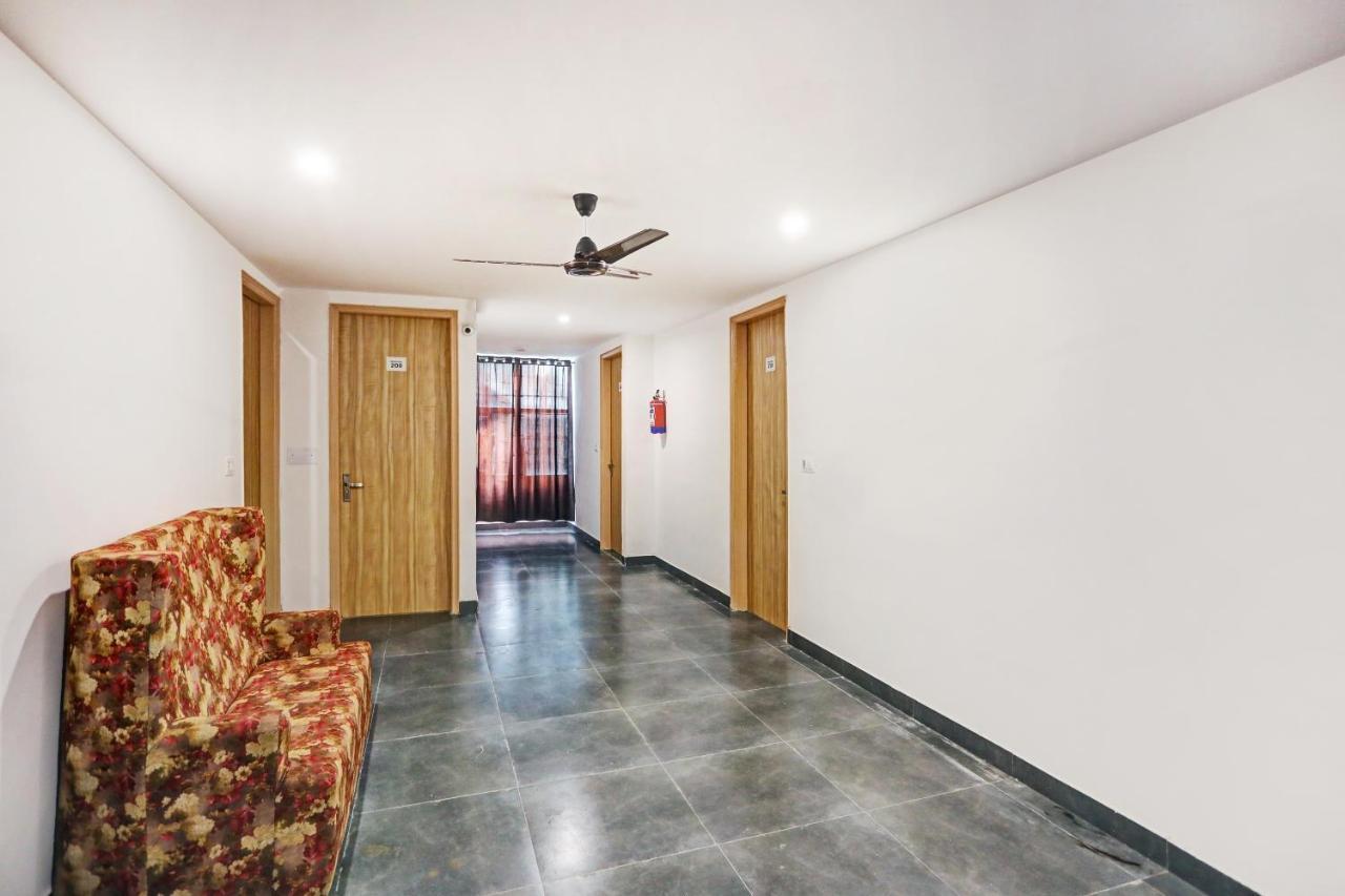 Oyo 81641 Collection O Hotel A1 Residency New Delhi Luaran gambar