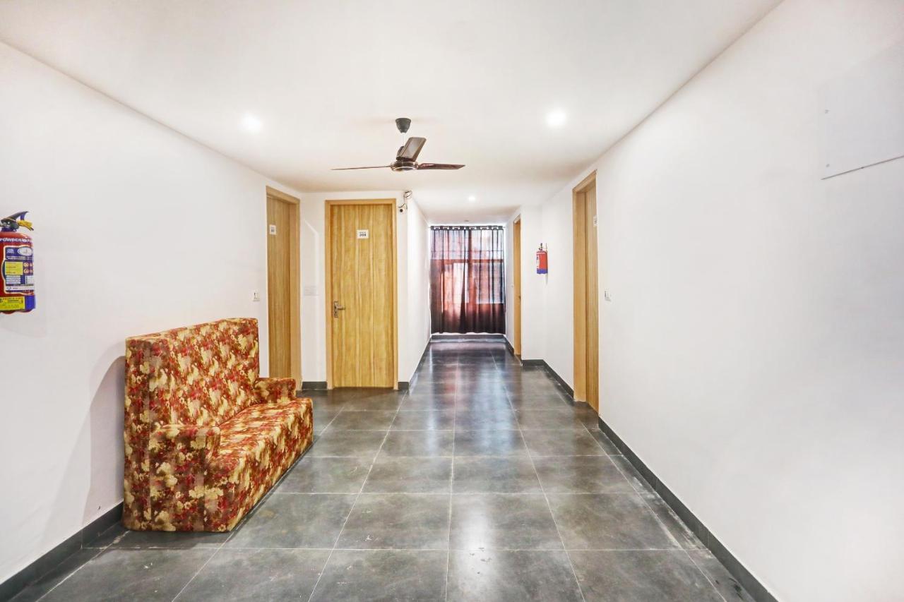 Oyo 81641 Collection O Hotel A1 Residency New Delhi Luaran gambar